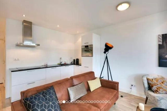 Luxurious Canalview Apt With Patio City Centre-1