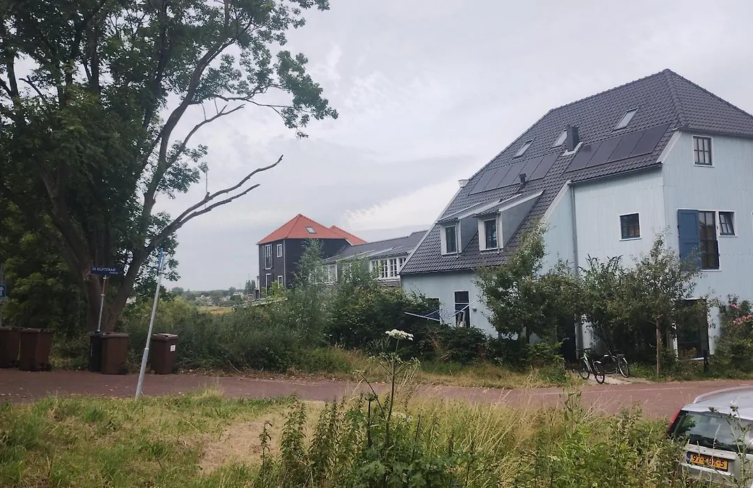 Luxury Home With Garden - 20 Bike Minutes To City Center-1