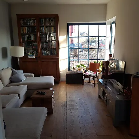 Luxury Home With Garden - 20 Bike Minutes To City Center-2