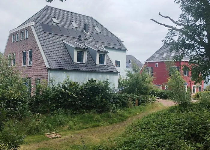 Luxury Home With Garden - 20 Bike Minutes To City Center