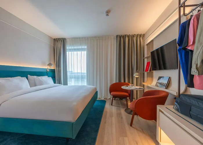 Social Hub City Extended Stay
